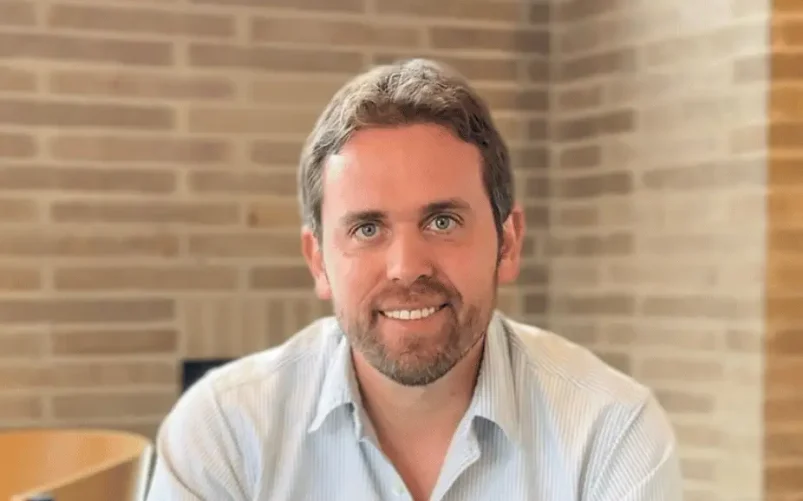 santiago carvajal healthyup marketing medico